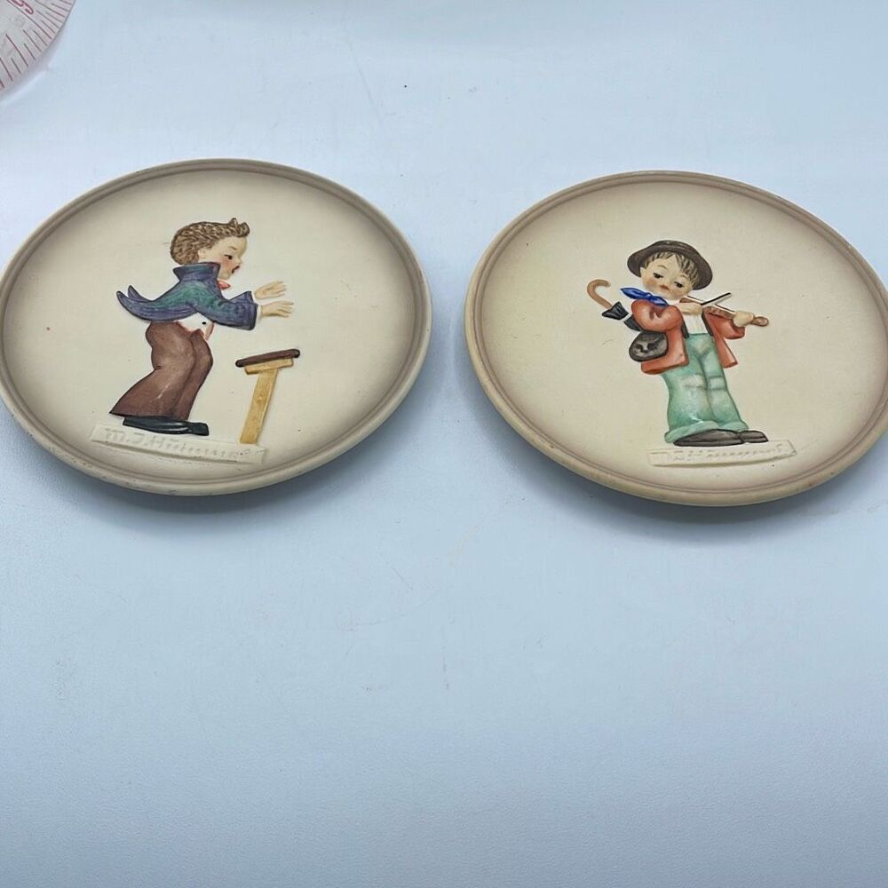 Goebel M.J. Hummel Miniteller plates. “ Little Music Makers” series.